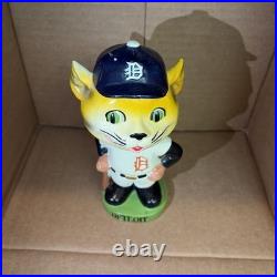 1960's Detroit Tigers Green Base Bobble Head Nodder, Vintage, 7 Bobblehead