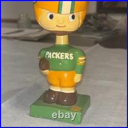 1960's GREEN BAY PACKERS VINTAGE BOY SQUARE BASE NODDER BOBBLEHEAD