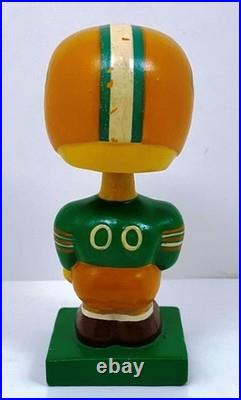1960's GREEN BAY PACKERS VINTAGE BOY SQUARE BASE NODDER BOBBLEHEAD EX-NM