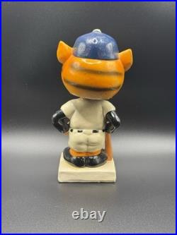 1960's Vintage Detroit Tigers White Base Bobblehead/Nodder