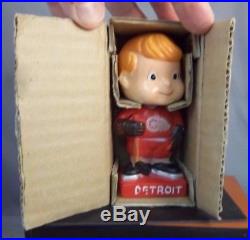 1961-63 vintage NHL Detroit Red Wings Mini Nodder bobble Bobbing head with box
