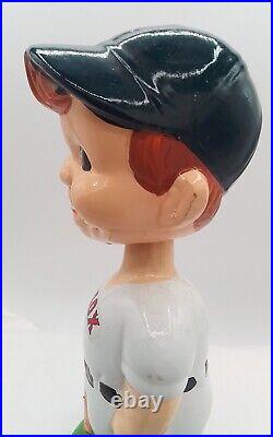 8 RED SOX BASEBALL VINTAGE 1980s BOBBLEHEAD NODDER GREEN BASE REDSOX CERAMIC