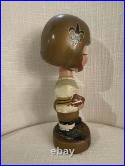 BEAUTIFUL 1960's New Orleans Saints Round Gold Base Bobblehead, VINTAGE READ