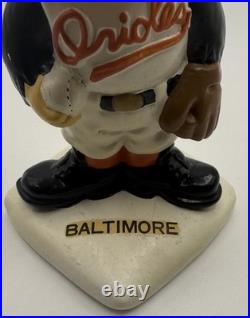 Baltimore Orioles 1960s Vintage Bobblehead Nodder White Base Japan Baltimore Orioles 1960s Vintage Bobblehead Nodder White Base Japan