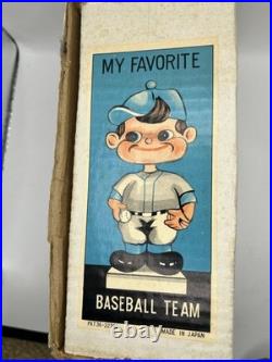 Cincinnati Reds Gold Base Baseball Bobble Head Nodder Rare Vintage w box 1960s