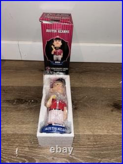 Cincinnati Reds vintage Bobble Head & Figurine Collection, see pictures-18 Items