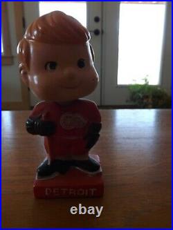 Detroit Red Wings Mini Nodder Bobblehead. 1960's Vintage! AUCTION ENDS APRIL 7