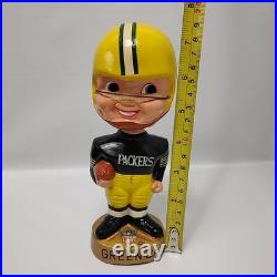 Green Bay Packers 1960s NFL Vintage Bobble Head Gold Base With Sticker