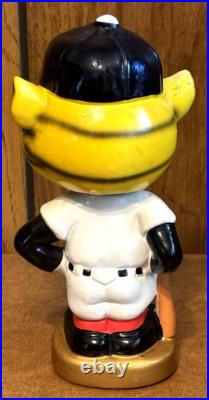 HTF Vintage 1960's Detroit Tigers Baseball Bobble Head Nodder with Gold Base HTF Vintage 1960's Detroit Tigers Baseball Bobble Head Nodder with Gold Base