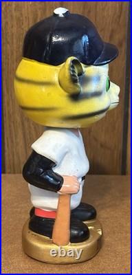 HTF Vintage 1960's Detroit Tigers Baseball Bobble Head Nodder with Gold Base HTF Vintage 1960's Detroit Tigers Baseball Bobble Head Nodder with Gold Base