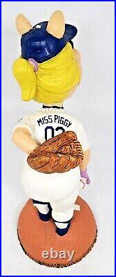 Los Angeles LA Dodgers Miss Piggy Bobblehead Jim Henson Vintage Muppets Figure