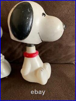 Lot of 2 Vintage Mini Snoopy Bobble Heads Peanuts United Feature Syndicate Inc