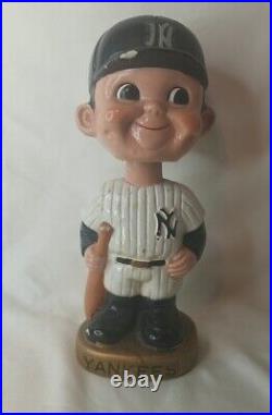 MLB New York Yankees GOLD BASE BOBBLEHEAD 60s Vtg Orig NY NODDER MADE IN JAPAN