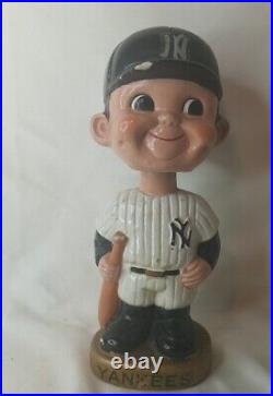 MLB New York Yankees GOLD BASE BOBBLEHEAD 60s Vtg Orig NY NODDER MADE IN JAPAN