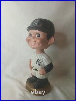 MLB New York Yankees GOLD BASE BOBBLEHEAD 60s Vtg Orig NY NODDER MADE IN JAPAN