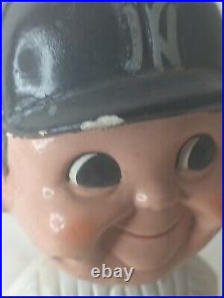 MLB New York Yankees GOLD BASE BOBBLEHEAD 60s Vtg Orig NY NODDER MADE IN JAPAN