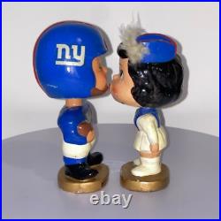 NY Giants Football Vintage 1960's Bobble Head Doll Set'Kissing Boy & Girl