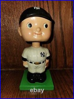 New York Yankees Square Base Baseball Nodder Bobble Head Vintage Mint 1960 New York Yankees Square Base Baseball Nodder Bobble Head Vintage Mint 1960