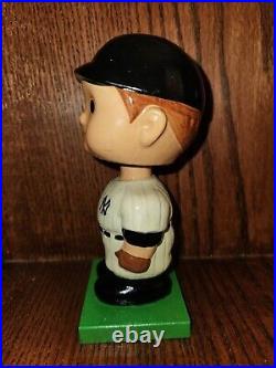 New York Yankees Square Base Baseball Nodder Bobble Head Vintage Mint 1960 New York Yankees Square Base Baseball Nodder Bobble Head Vintage Mint 1960