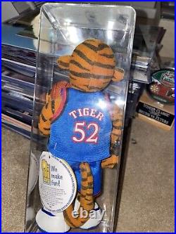 Philadelphia 76ers Vintage Matt Tiger Geiger Meanie Beanie SGA 2000 Very Rare