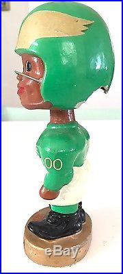 RARE 1960s VINTAGE PHILADELPHIA EAGLES BLACK FACE TOES UP BOBBLEHEAD NODDER WOW RARE 1960s VINTAGE PHILADELPHIA EAGLES BLACK FACE TOES UP BOBBLEHEAD NODDER WOW