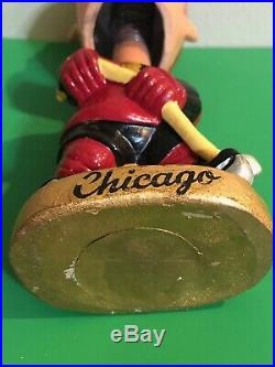 RARE VINTAGE 1960s CHICAGO BLACKHAWKS NHL BOBBLEHEAD ROUND BASE BOBBY HULL