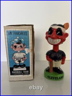 RARE Vintage Cleveland Indians Chief Wahoo Green Base Bobblehead Nodder With Box