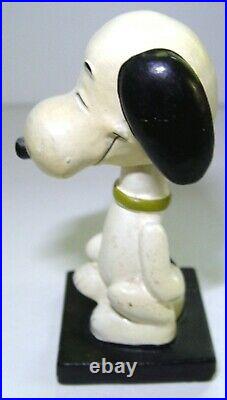 RARE Vintage Peanuts SNOOPY NODDER BOBBLEHEAD from LEGO in 1959