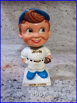 Rare New York Mets 1960's Square Base Baseball Nodder Bobble Head Vintage