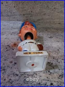 Rare New York Mets 1960's Square Base Baseball Nodder Bobble Head Vintage