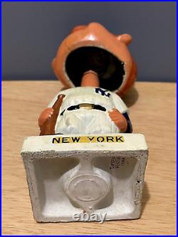 Rare! Vintage 1960's NEW YORK YANKEES BobbleHead White Base Joe Di'Maggio