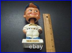 Rare Vintage 1961 White Base Paper Mache Bobble Head Nodder New York Mets Rare Vintage 1961 White Base Paper Mache Bobble Head Nodder New York Mets