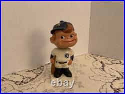 Rare Vintage 1961 White Base Paper Mache Bobble Head Nodder New York Yankees NYY