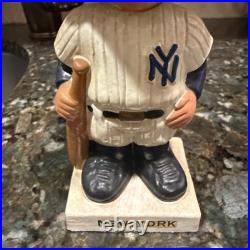 Rare Vintage 1961 White Base Paper Mache Bobble Head Nodder New York Yankees NYY