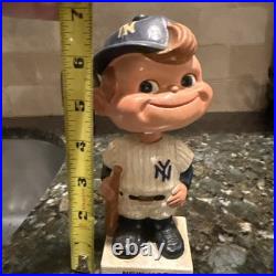 Rare Vintage 1961 White Base Paper Mache Bobble Head Nodder New York Yankees NYY