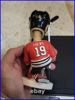 Rare Vintage Limited Edition Jonathan Toews 2000s Bobblehead! Mint Condition