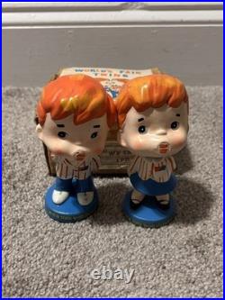 Rare Vintage World's Fair Twins Bobble Head Kissing Pair VGC Original Box 1960s