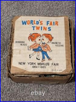 Rare Vintage World's Fair Twins Bobble Head Kissing Pair VGC Original Box 1960s