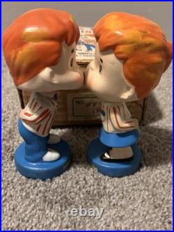 Rare Vintage World's Fair Twins Bobble Head Kissing Pair VGC Original Box 1960s