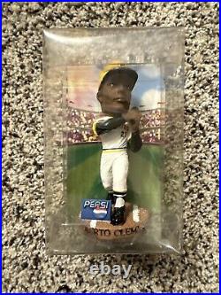 Roberto Clemente Pittsburgh Pirates Pepsi bobble Dobbles Vintage Nib