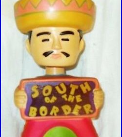 South Of The Boarder Pedro Bobble Head Bank Vintage 50
