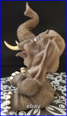 Super RARE Vintage Elephant Bobblehead Cartoon Figure Super RARE Vintage Elephant Bobblehead Cartoon Figure