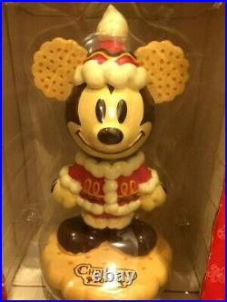 TOKYO Disneyland Gingerbread Christmas Mickey Bobblehead Figure Vintage 2004