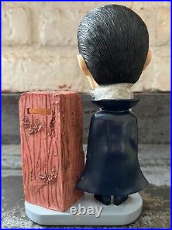 Universal Studios DRACULA Vintage Vampire Monsters Nodder Bobblehead Bank MINT