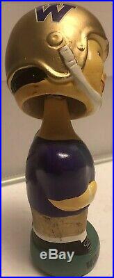 University Of Washington Huskies Vintage Ceramic Bobble Head Football Boy