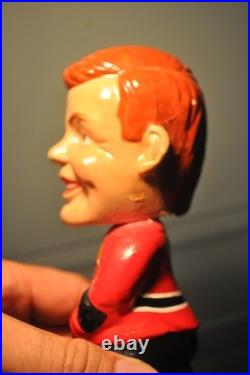 VINTAGE 1960's CHICAGO BLACKHAWKS Hockey Gold Base Bobble Head Nodder EXCELLENT