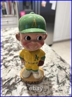 VINTAGE 1960's Oakland Athletics Gold Base Bobblehead/Nodder