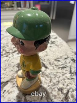 VINTAGE 1960's Oakland Athletics Gold Base Bobblehead/Nodder