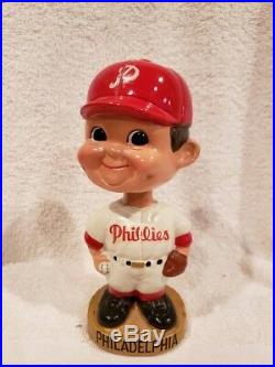 VINTAGE 1960's Philadelphia Phillies Gold Round Base Bobblehead Doll, VERY NICE