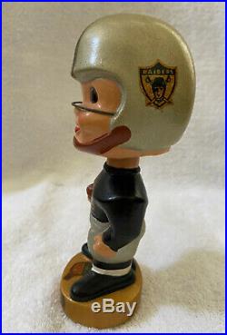 VINTAGE 1960s AFL NFL OAKLAND RAIDERS BOBBLEHEAD NODDER BOBBLE HEAD